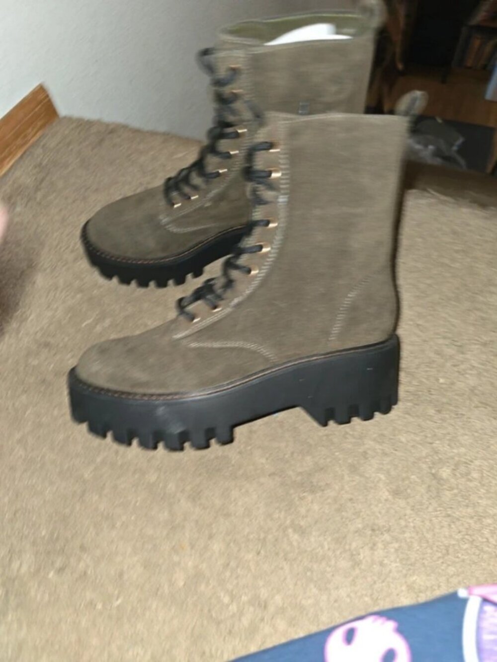 green boots